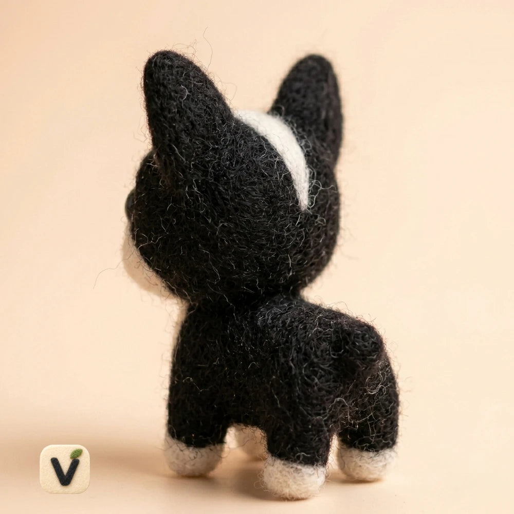 Handmade Wool Felt Black & White Corgi Puppy Figurine – Cute Pet Desktop Decor