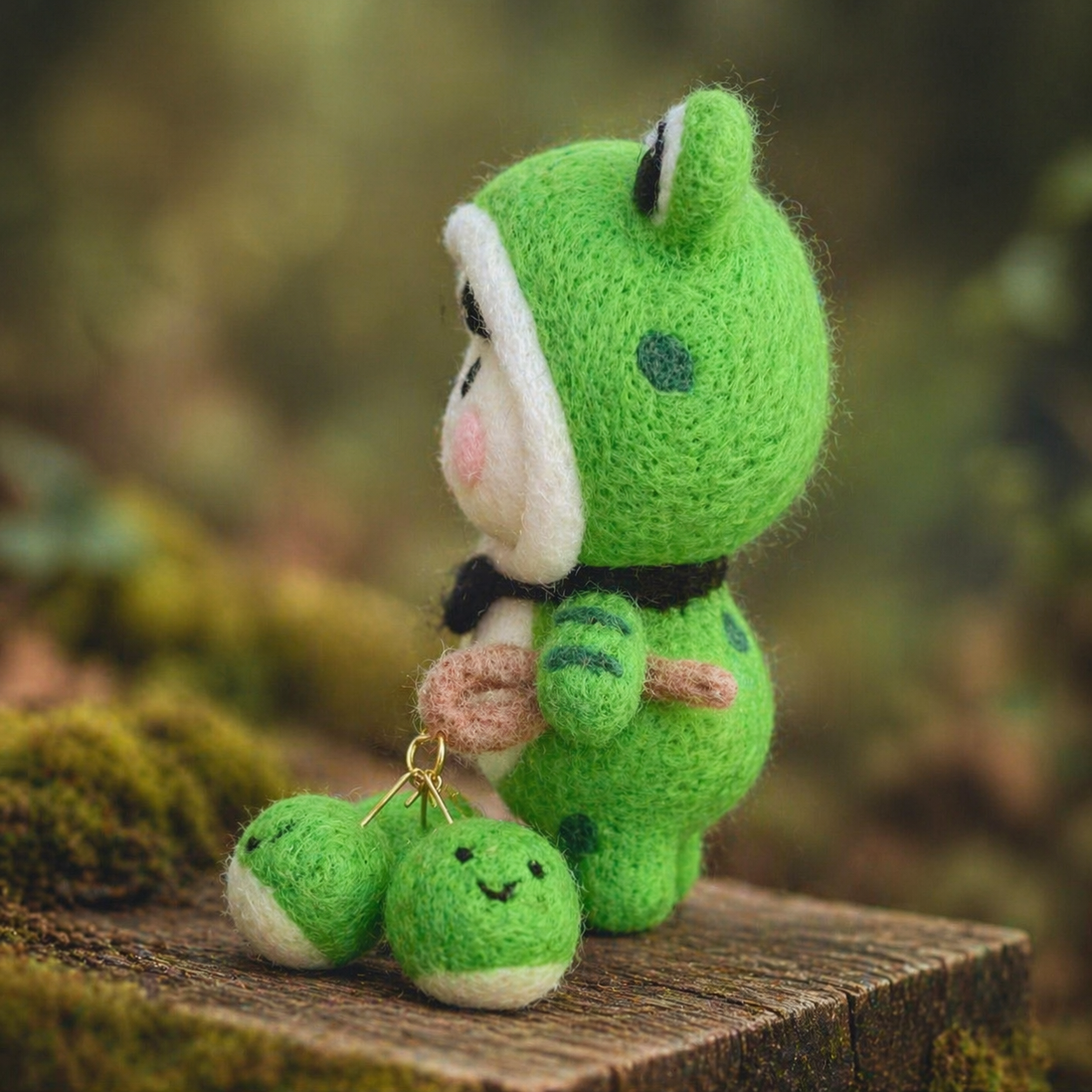 Handmade Wool Felt Panda in Frog Costume Figurine – Cute Frog Suit Decor