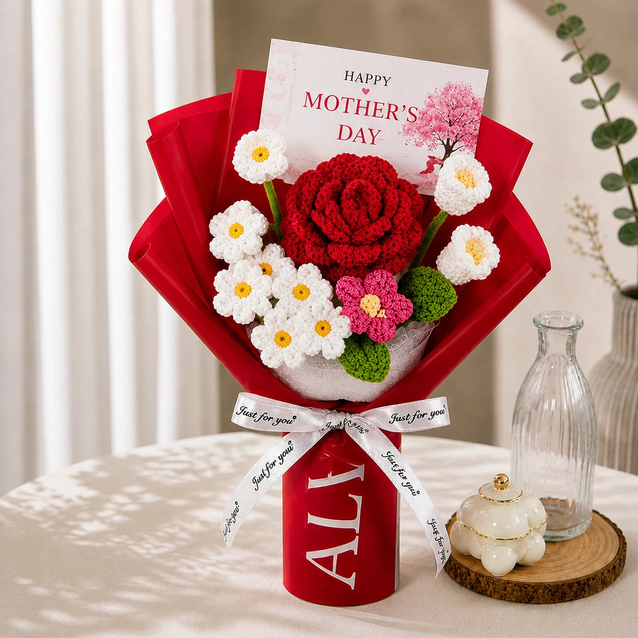 Handmade Crochet Red Rose & Daisy Bouquet, Forever Knitted Flower Gift for Mother’s Day, Home Decor