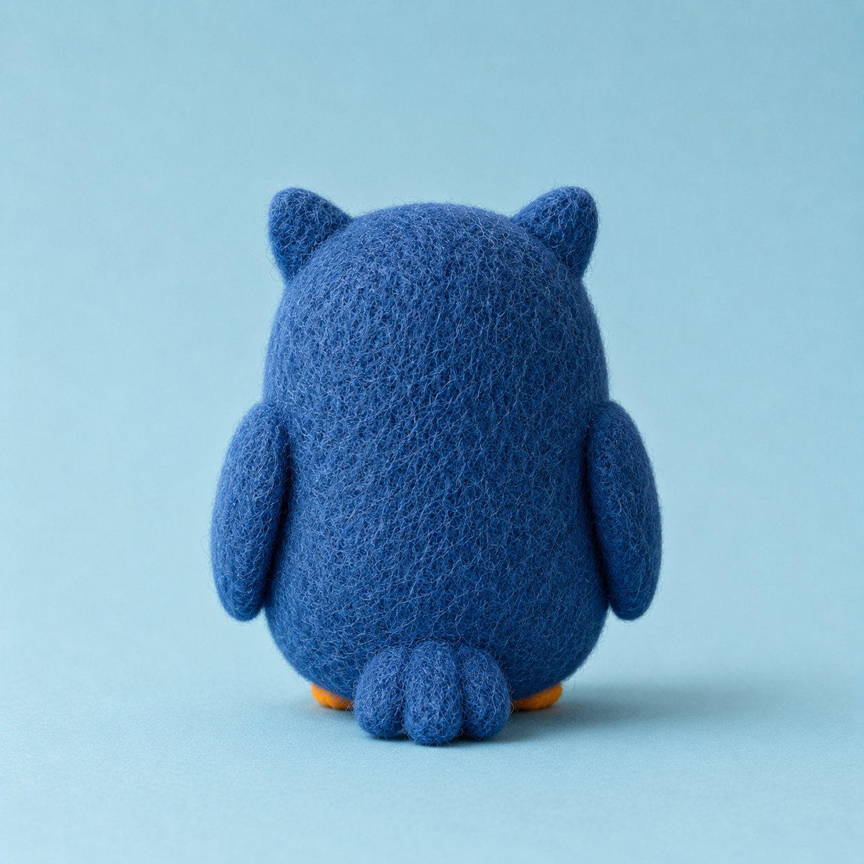 Handmade Wool Felt USA Soccer Owl Figurine – Cute Patriotic Sports Decor