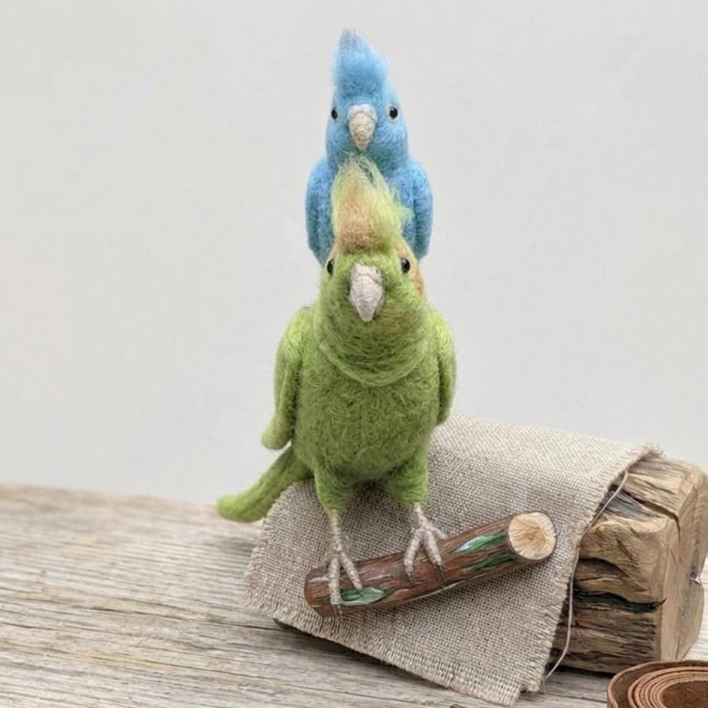 Handmade Wool Felt Green & Blue Parrot Pair Figurine – Cute Whimsical Bird Decor